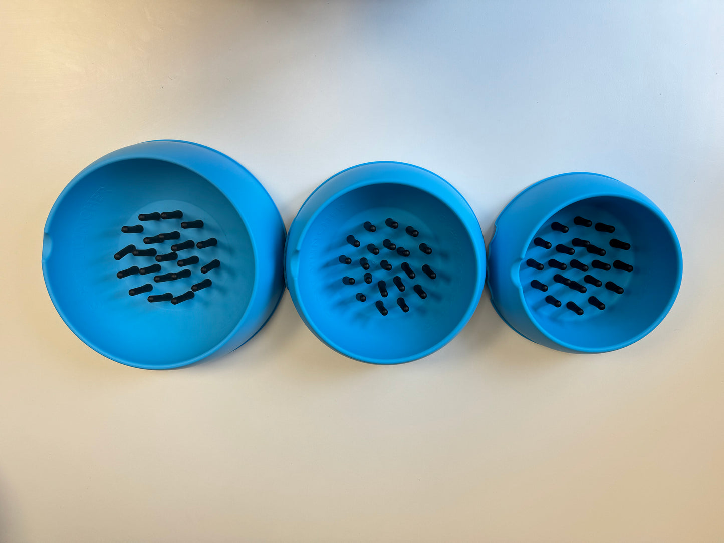 Slow Muncher Dog Bowl - Aqua Blue